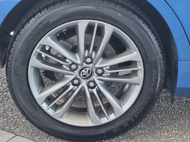 Used 2017 Toyota Camry SE FWD image 13