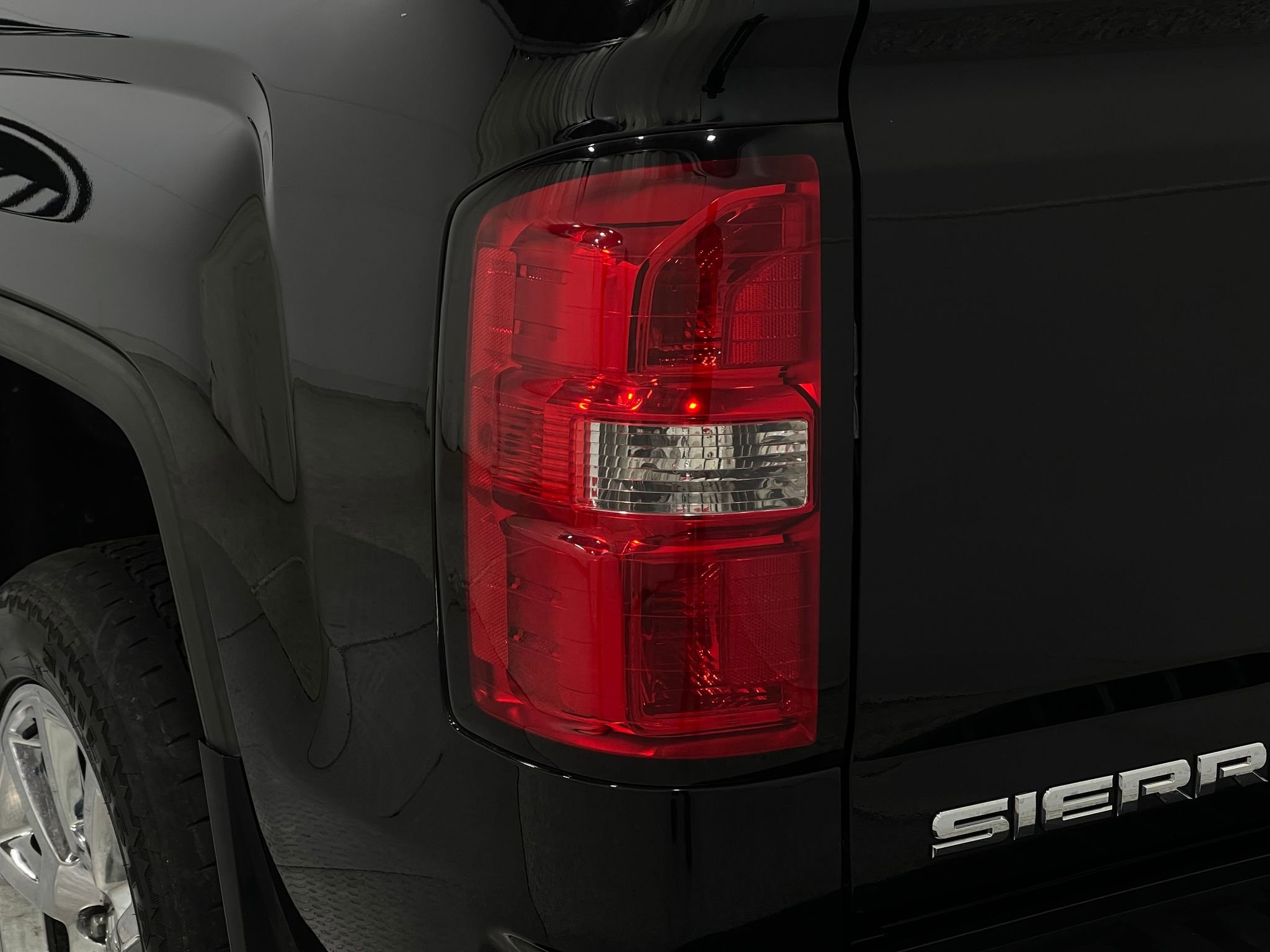 Used 2014 GMC Sierra 1500 Denali w/ Driver Alert Package image 33