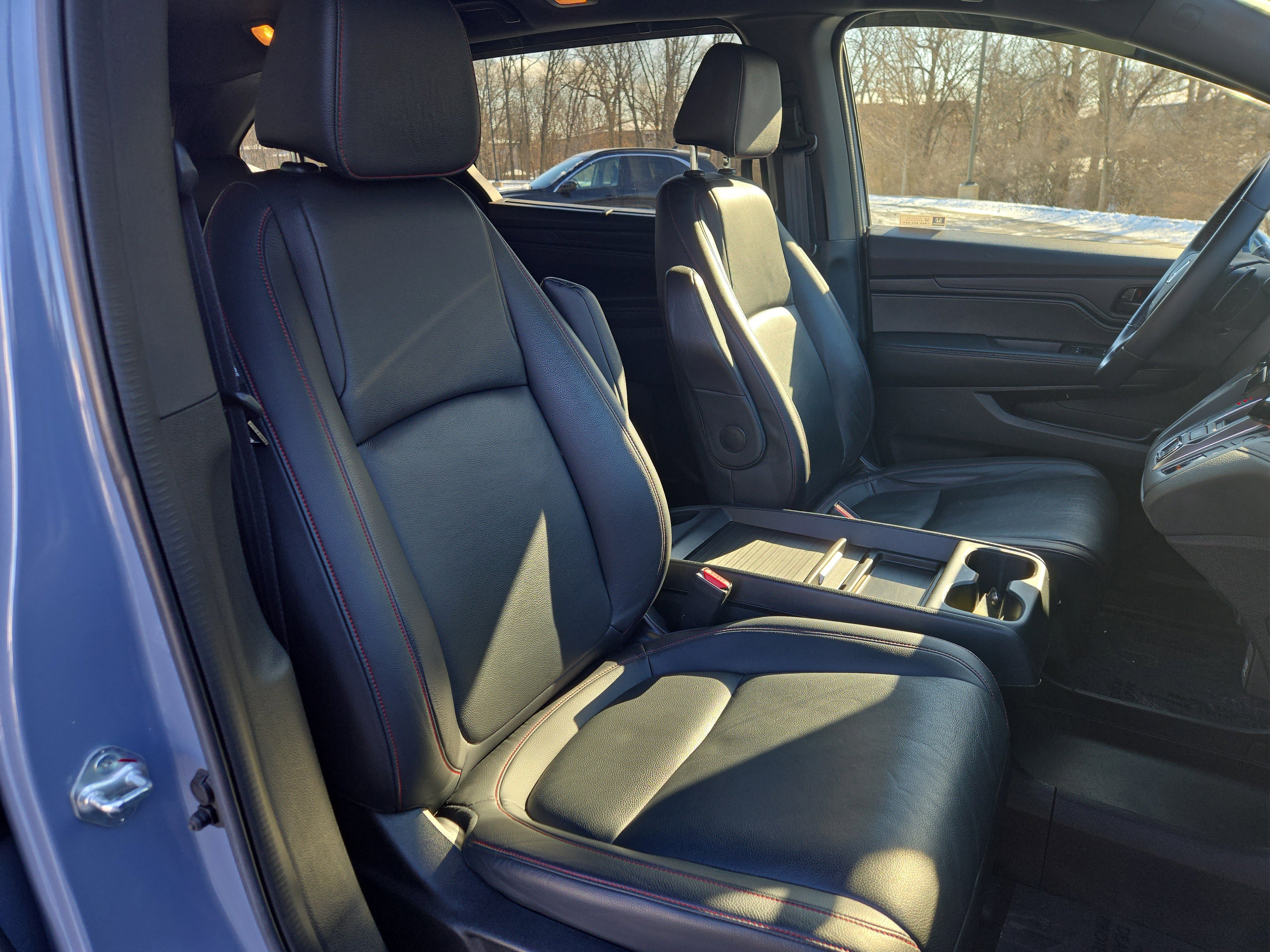 Used 2023 Honda Odyssey Sport image 25