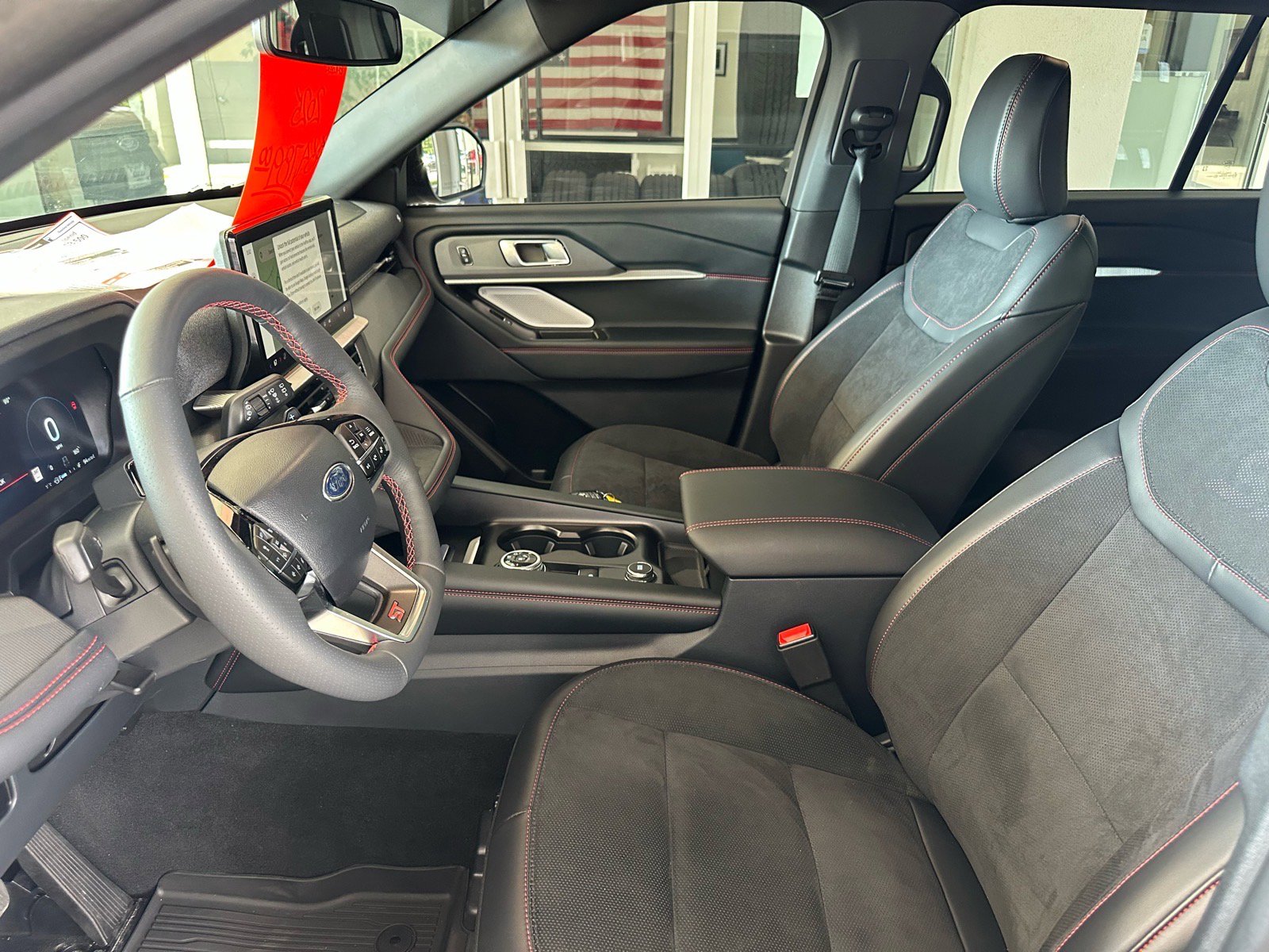 Used 2025 Ford Explorer ST w/ Sun And Sound Package AWD/4WD image 16