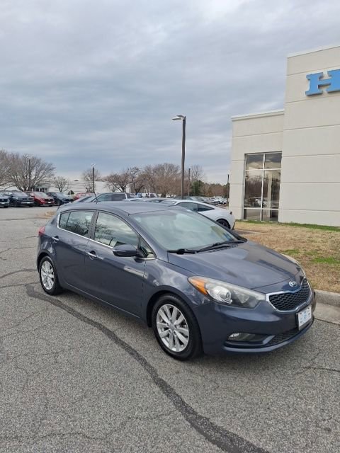 Used 2015 Kia Forte EX image 2