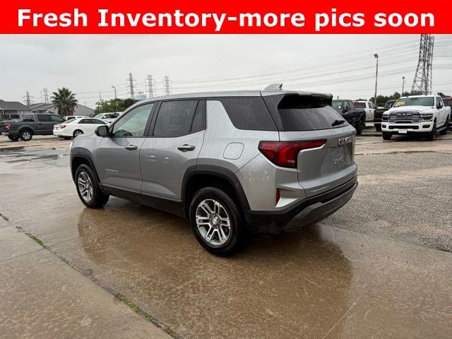 Used 2025 GMC Terrain Elevation FWD image 2