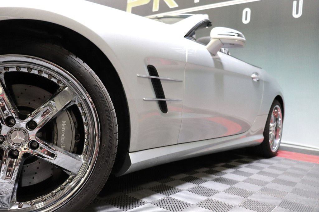 Used 2014 Mercedes-Benz SL 550 w/ Driver Assistance Package image 79