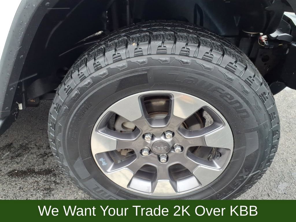 Used 2018 Jeep Wrangler Unlimited Sahara image 31