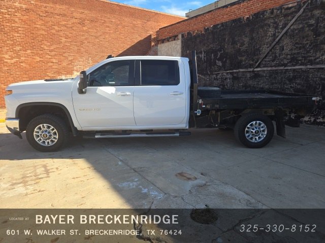 Used 2024 Chevrolet Silverado 2500 LT w/ Convenience Package image 4