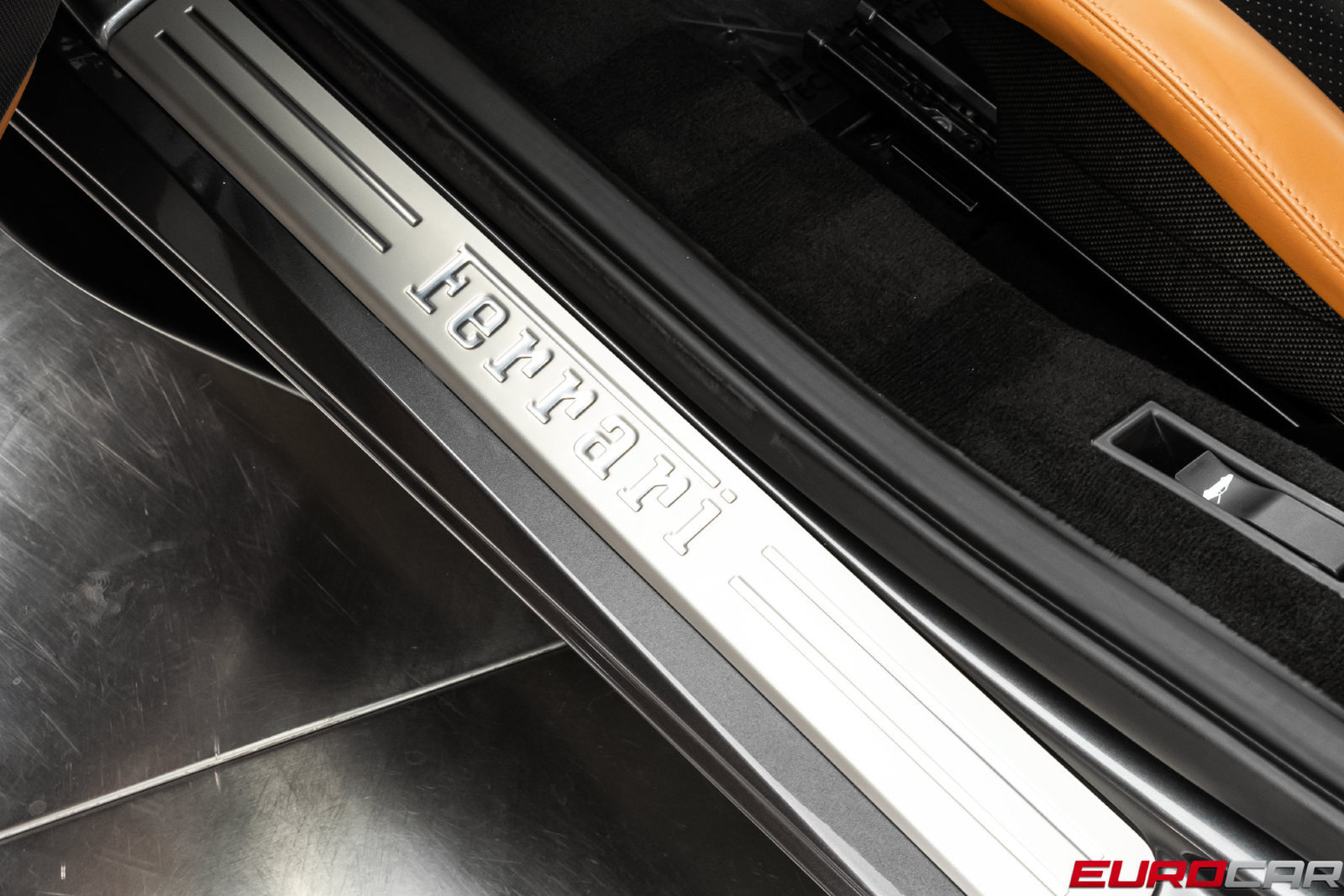 Used 2021 Ferrari F8 Tributo RWD image 47