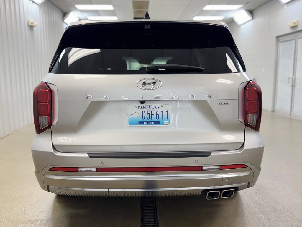 Used 2023 Hyundai Palisade Calligraphy image 6