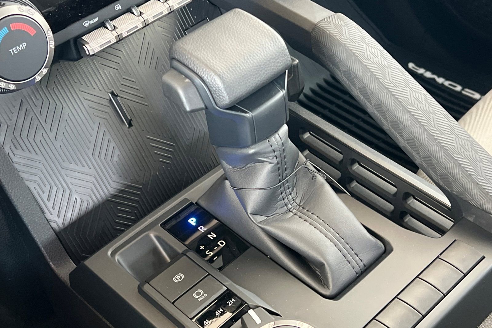 Certified 2025 Toyota Tacoma SR5 image 25