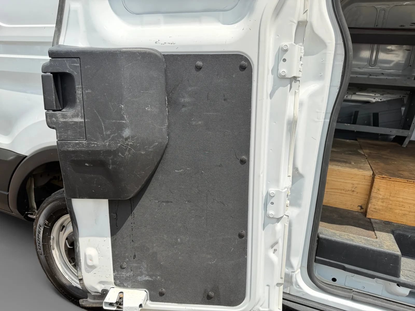 Used 2020 Ford Transit 250 Low Roof RWD image 30