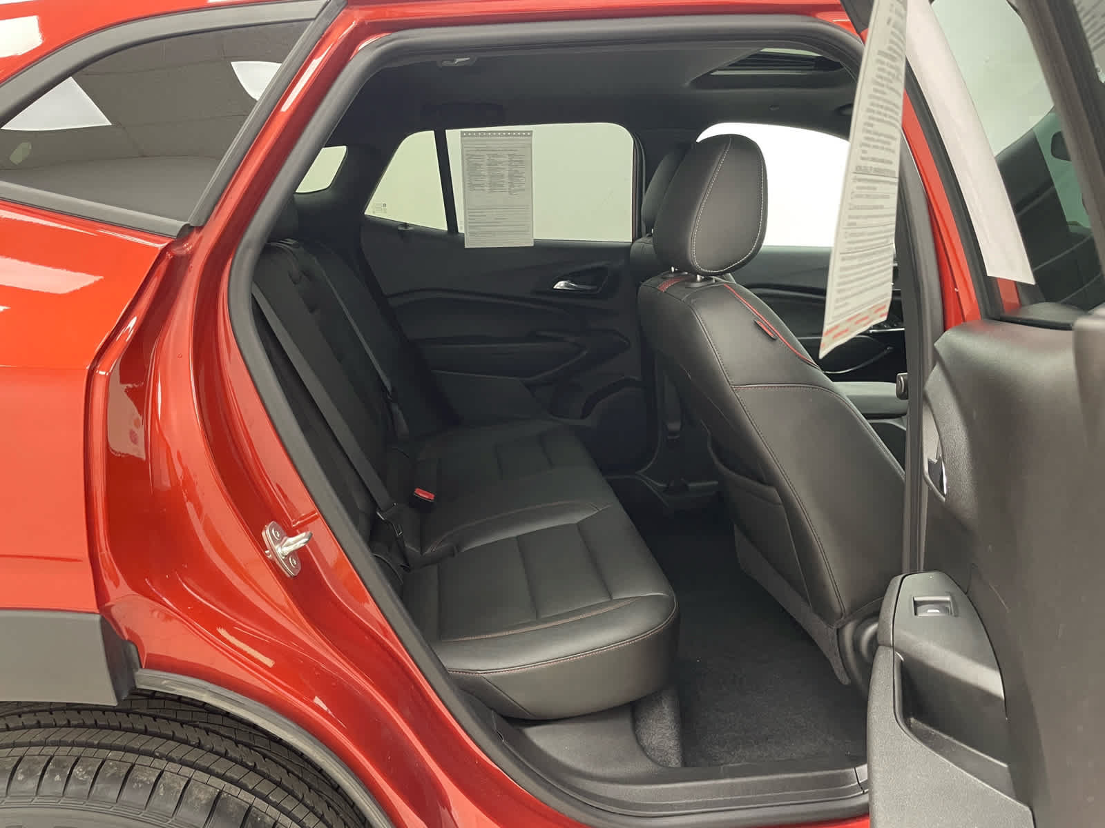 Certified 2024 Chevrolet Trax RS w/ Sunroof Package FWD image 15