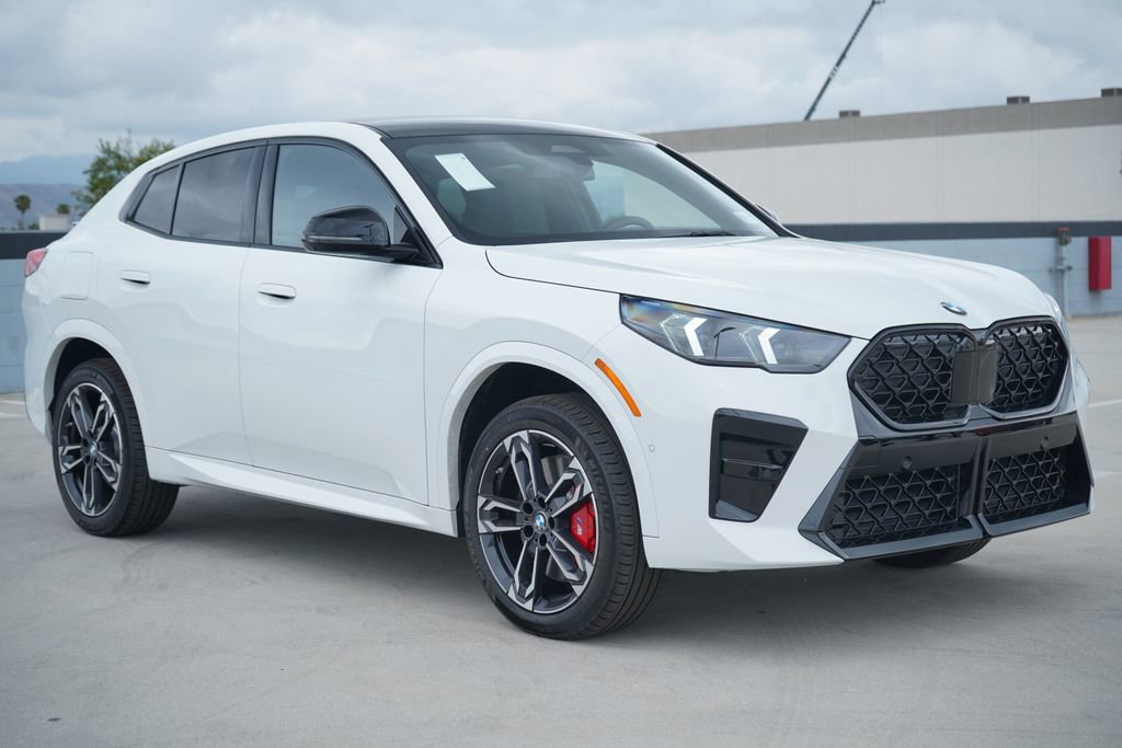 New 2026 BMW X2 xDrive28i w/ Technology Package image 3