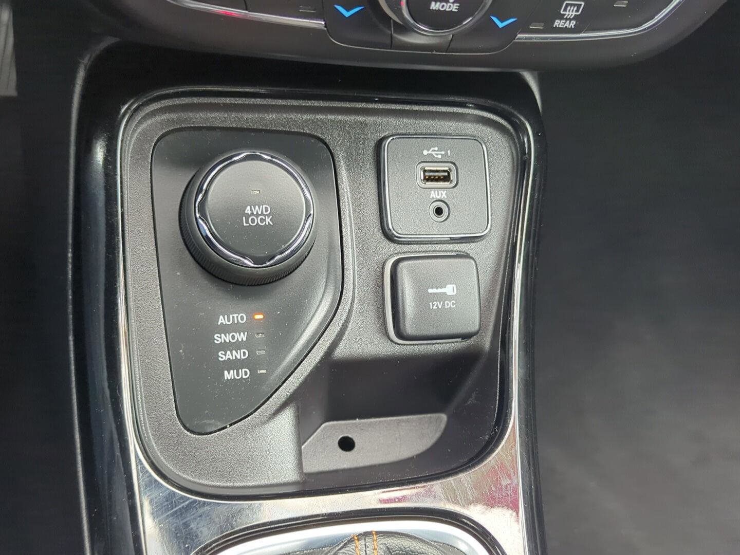 Used 2021 Jeep Compass Limited image 30