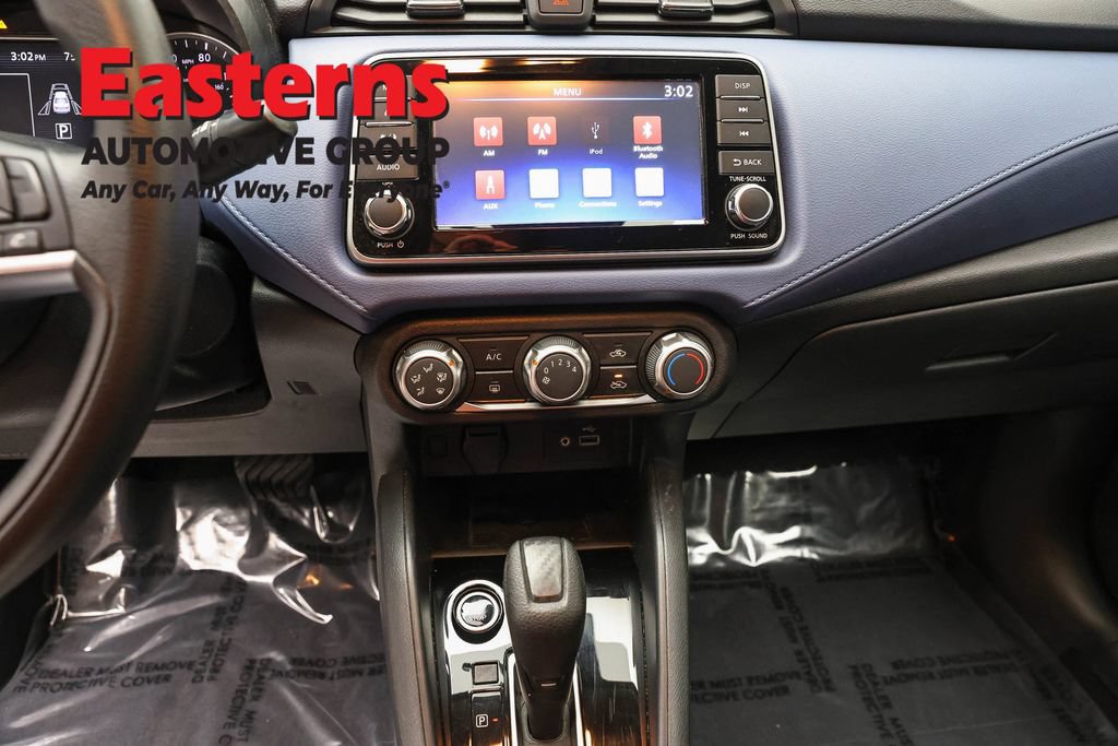 Used 2024 Nissan Versa SV FWD image 12