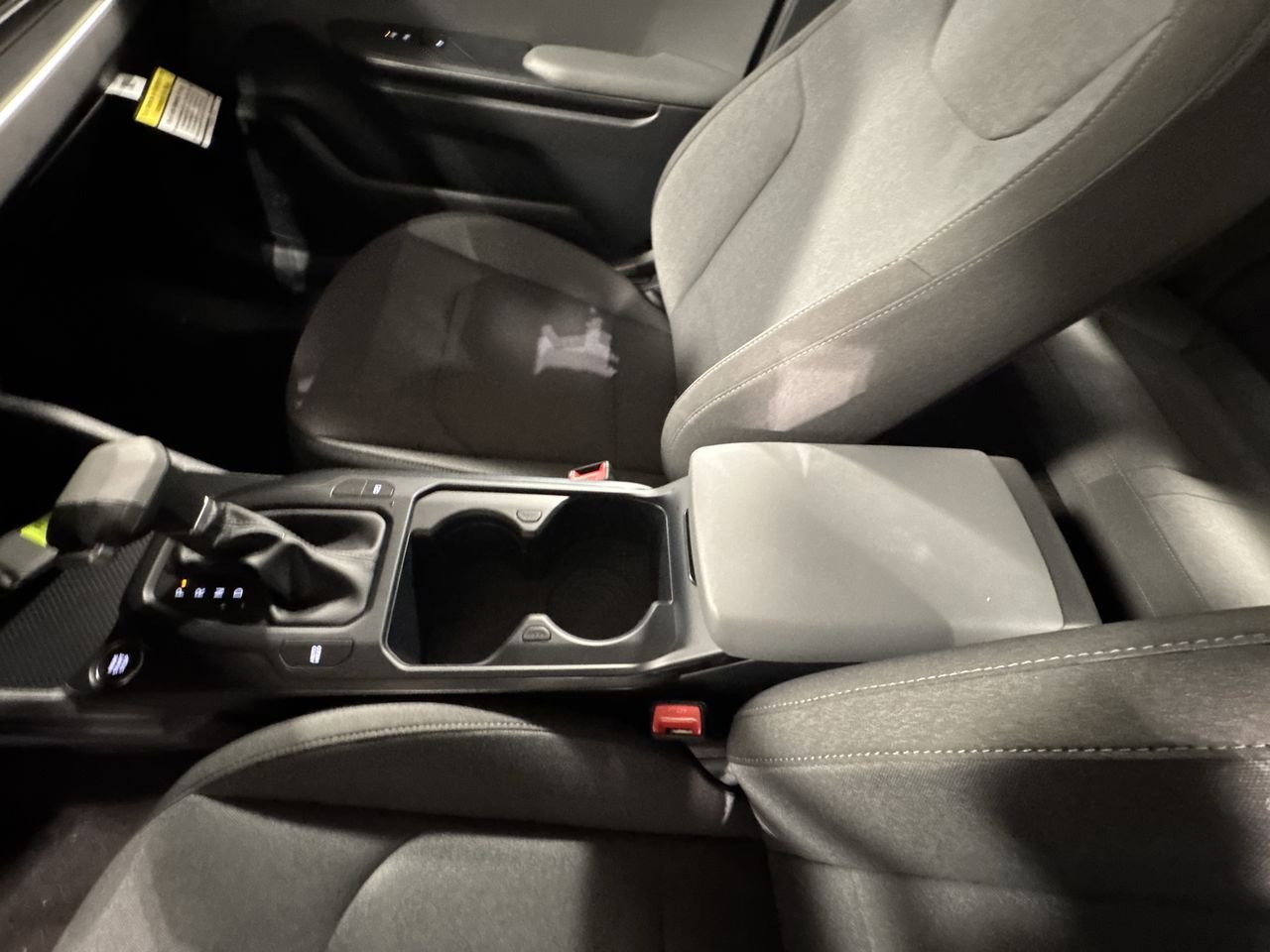 New 2025 Kia K4 LXS image 24