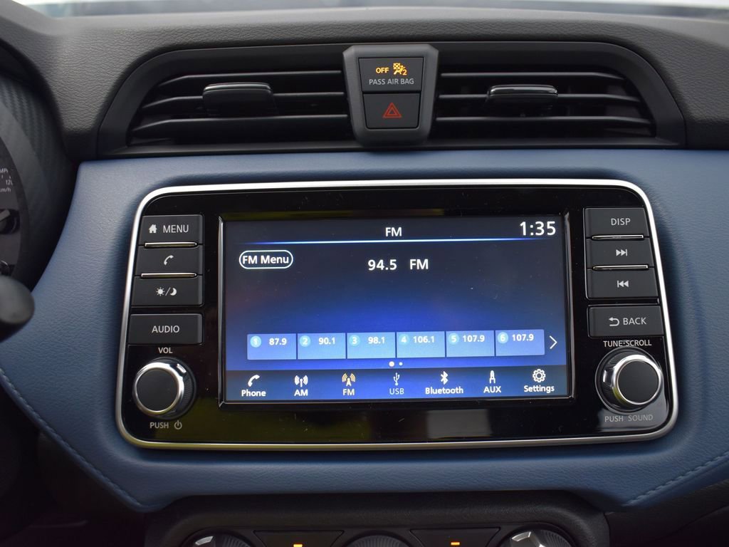 New 2025 Nissan Versa SV w/ Trunk Package FWD image 13