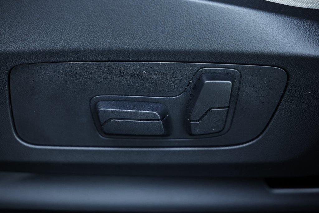 Certified 2025 BMW X2 xDrive28i w/ Technology Package image 24