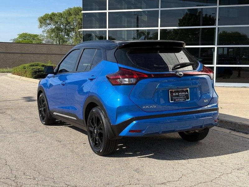 Used 2023 Nissan Kicks SR w/ SR Premium Package FWD image 5