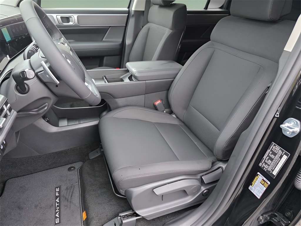 New 2026 Hyundai Santa Fe SE image 13