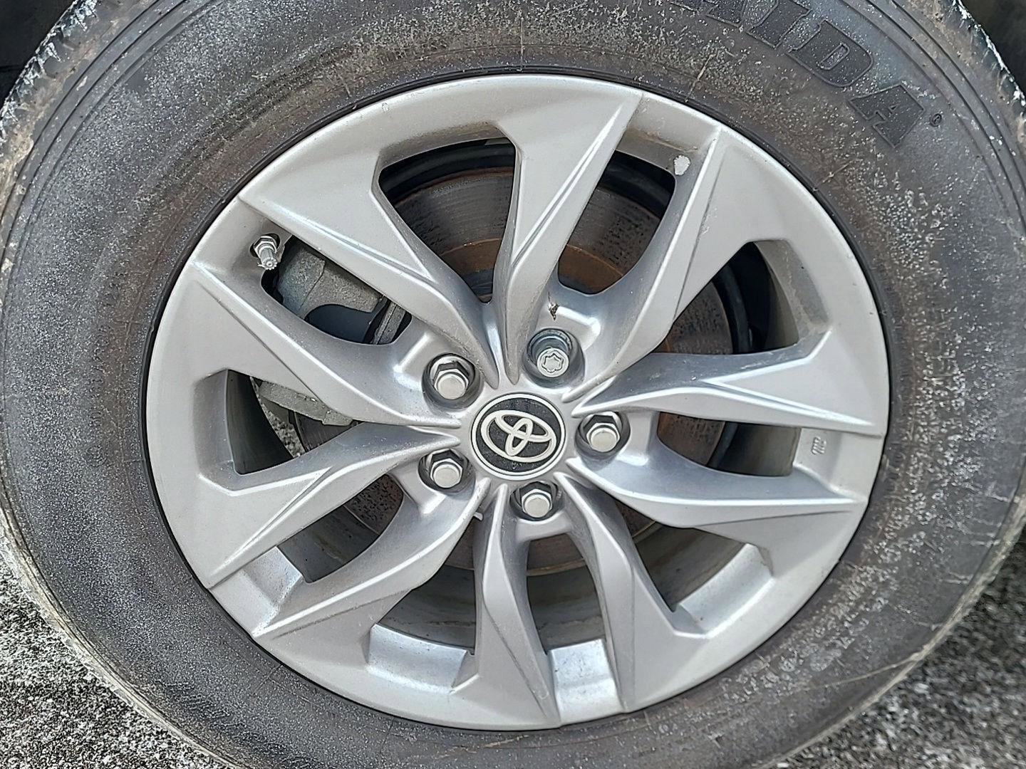 Used 2024 Toyota Sienna XLE image 14