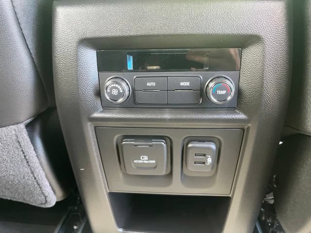 Used 2023 Chevrolet Traverse RS AWD/4WD image 23