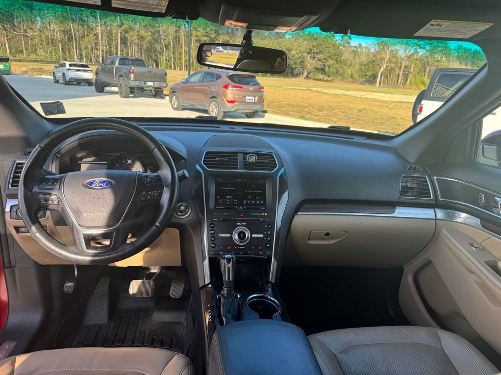 Used 2016 Ford Explorer Limited image 14