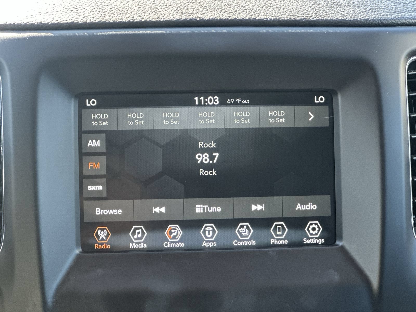 Used 2019 Jeep Compass Latitude w/ Cold Weather Group AWD/4WD image 26