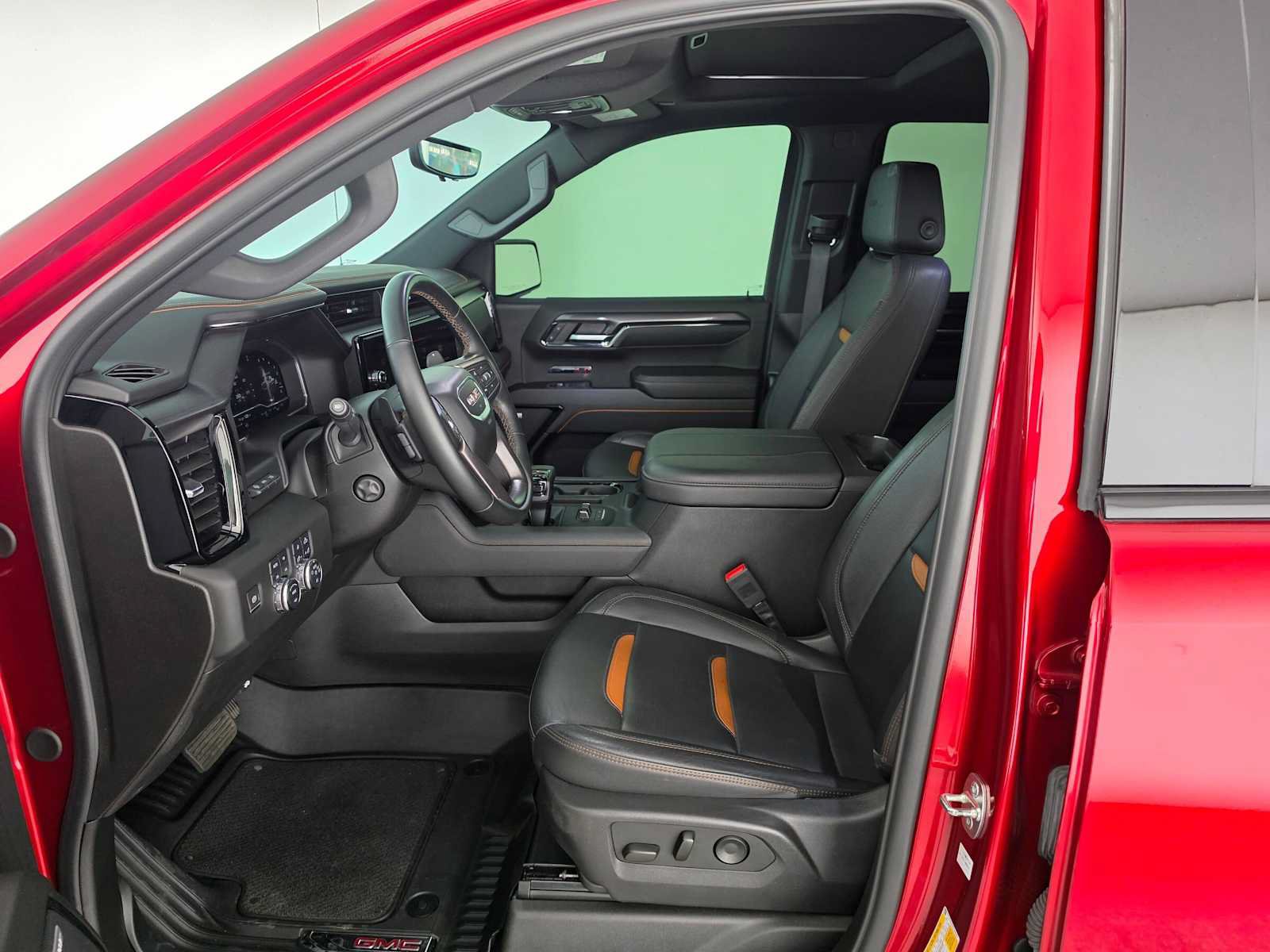 Used 2024 GMC Sierra 1500 AT4 w/ Technology Package AWD/4WD image 20