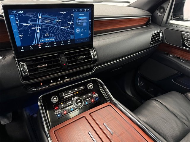 Used 2024 Lincoln Navigator Reserve w/ Monochromatic Package image 29