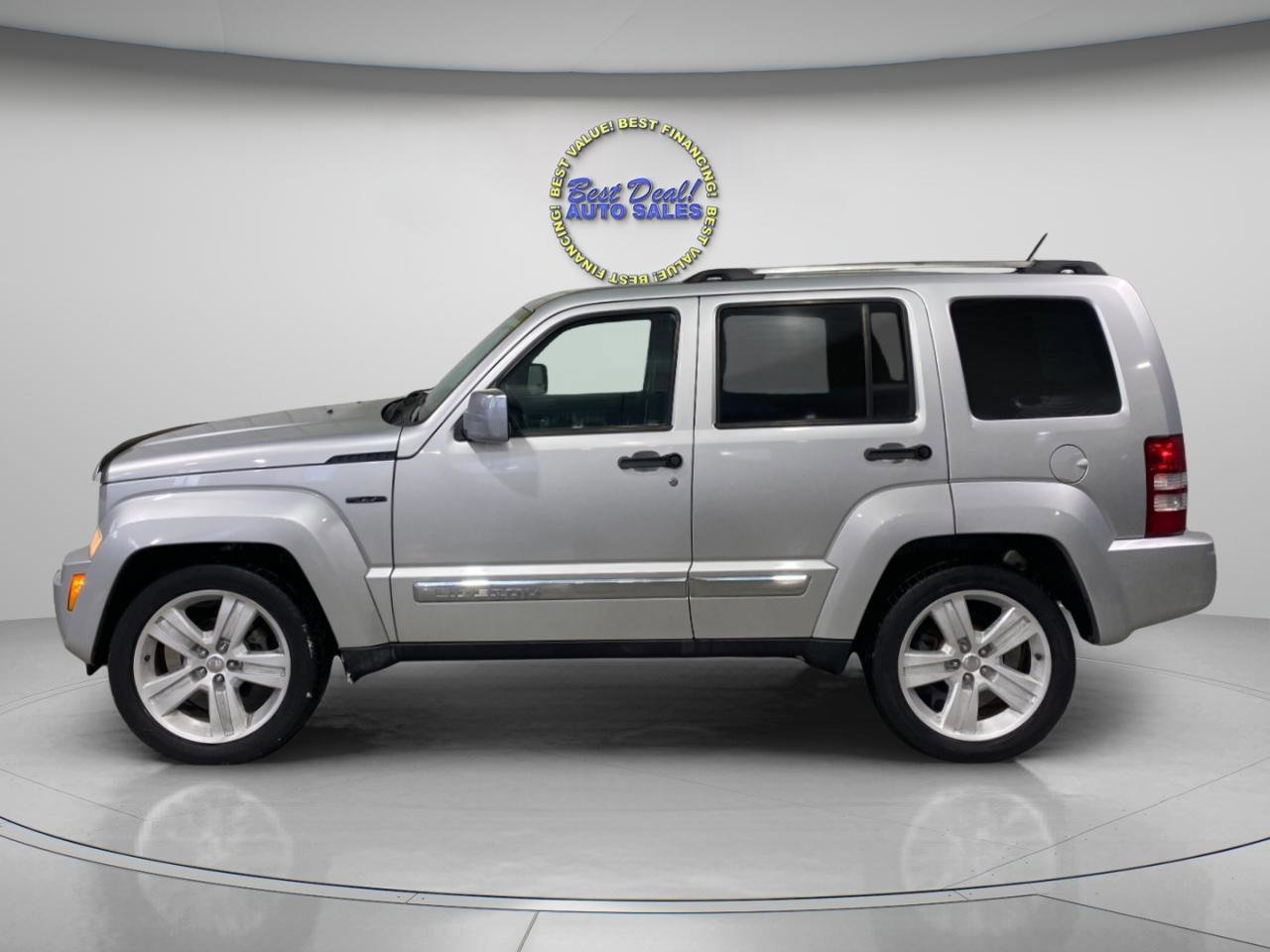 Used 2011 Jeep Liberty Sport image 2