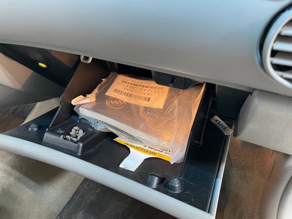 Used 2003 Buick Century Custom image 23