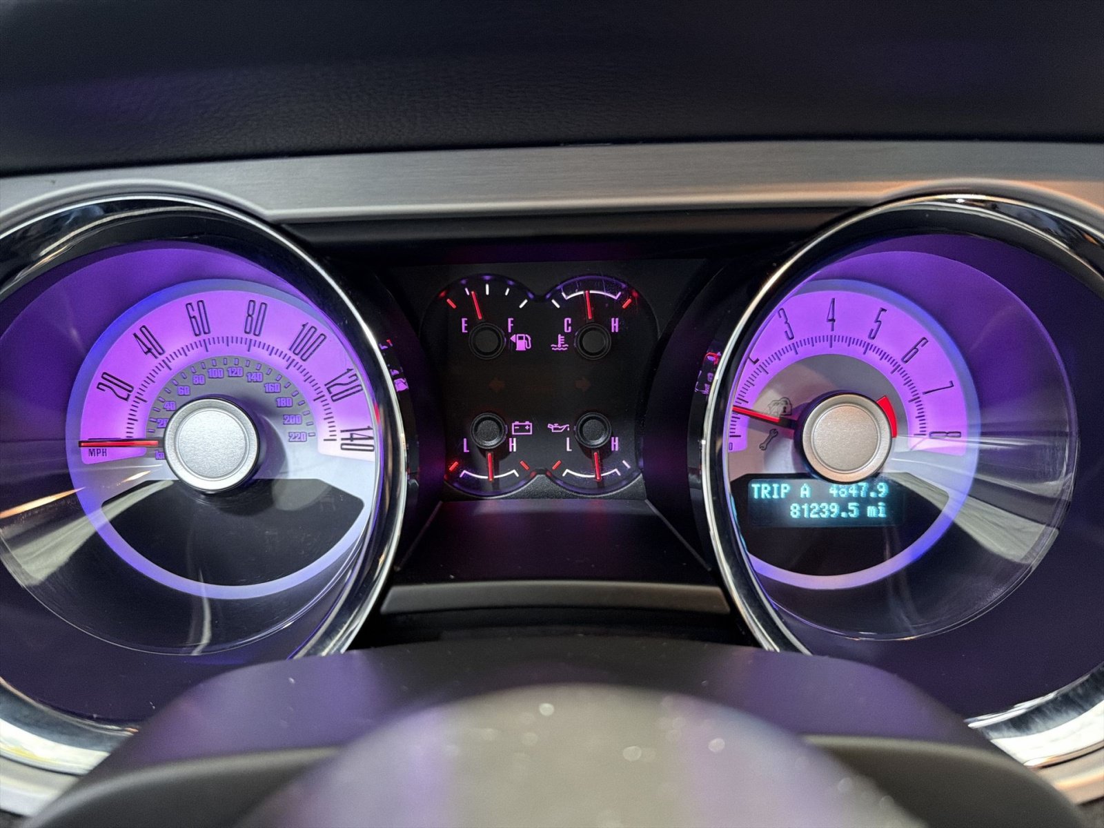 Used 2010 Ford Mustang GT RWD image 30