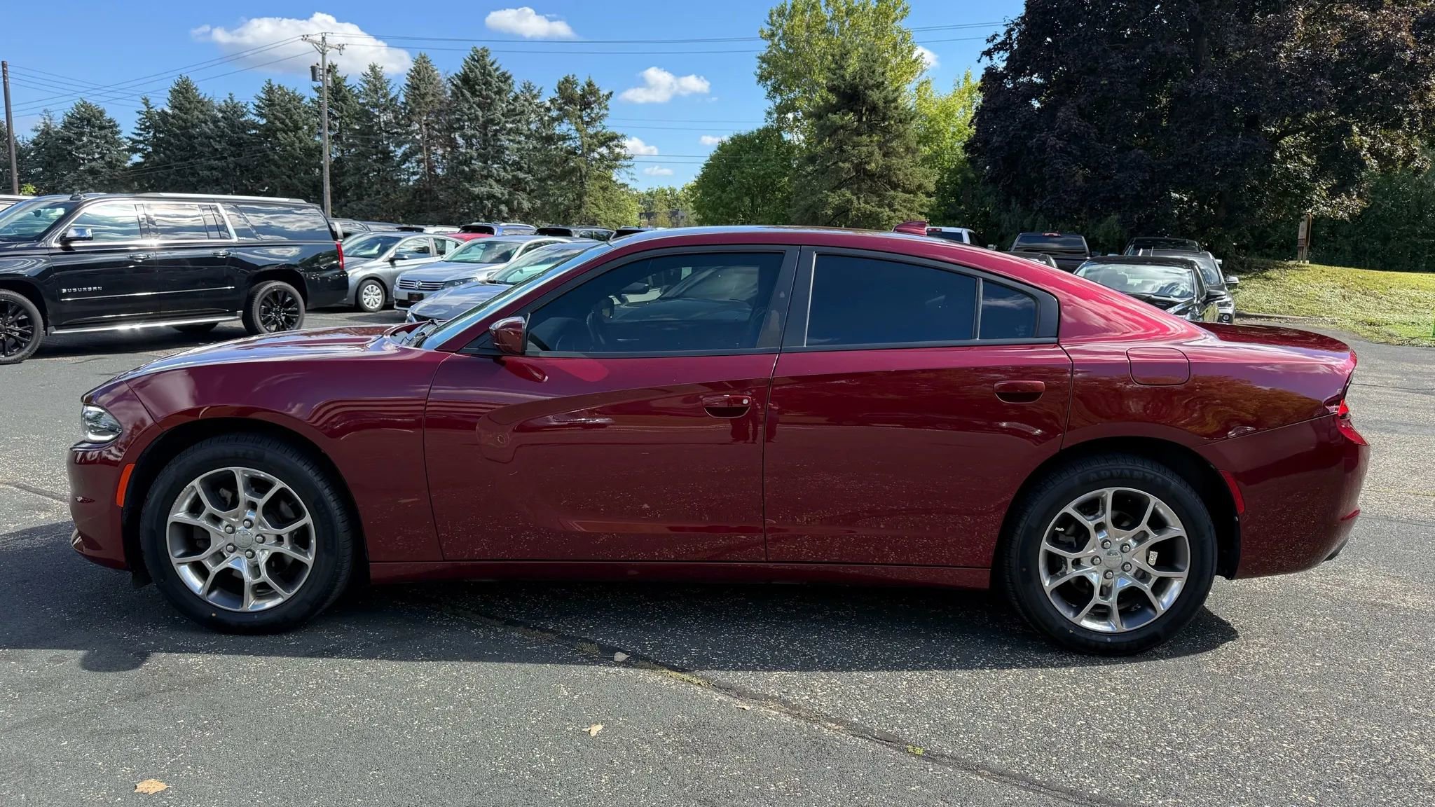 Used 2017 Dodge Charger SXT w/ AWD Plus Group image 2