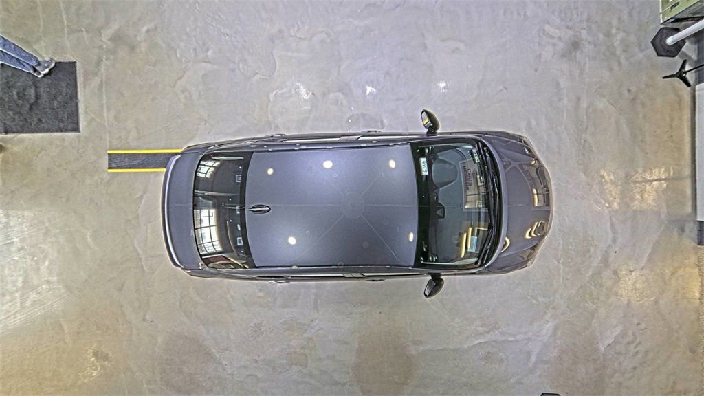 Used 2025 Nissan Versa SR w/ Trunk Package image 23