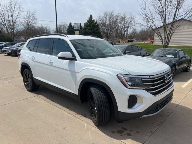 New 2026 Volkswagen Atlas SE AWD/4WD image 1
