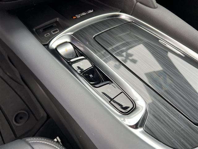 Certified 2024 Buick Enclave Essence w/ LPO, Floor Liner Package AWD/4WD image 22