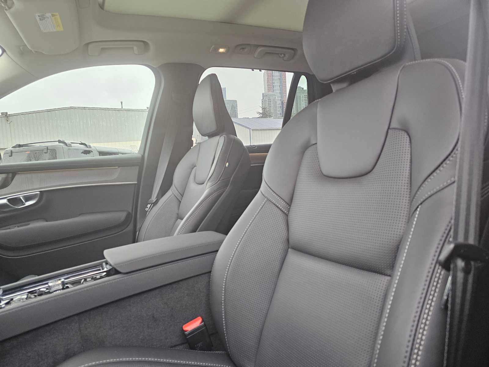 New 2026 Volvo XC90 T8 Ultra w/ Protection Package Premier image 23