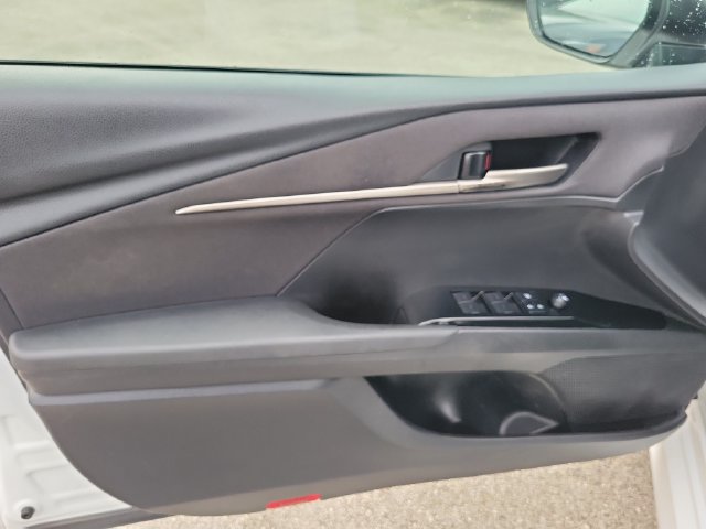 Used 2025 Toyota Camry LE FWD image 12