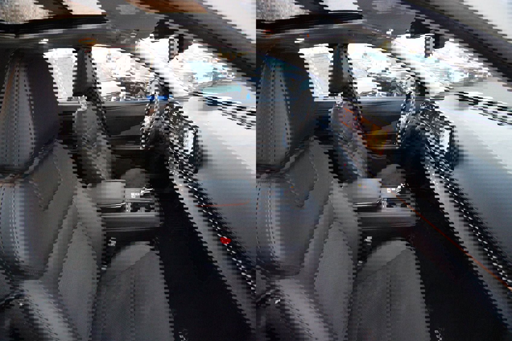 Used 2023 Nissan Ariya FWD image 16