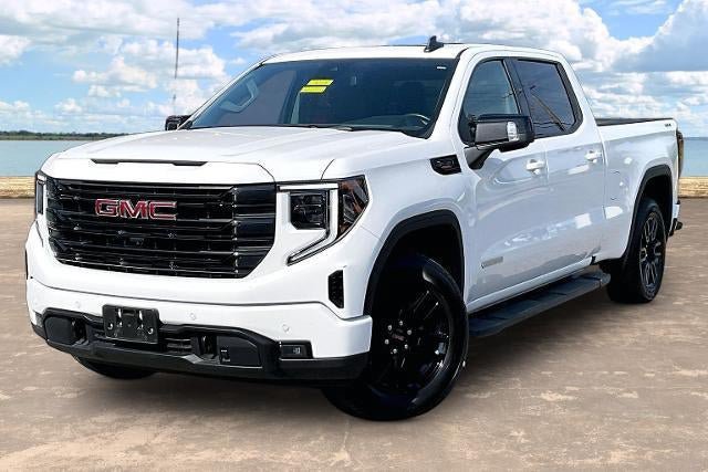 Used 2025 GMC Sierra 1500 Elevation w/ Elevation Premium Package AWD/4WD image 3