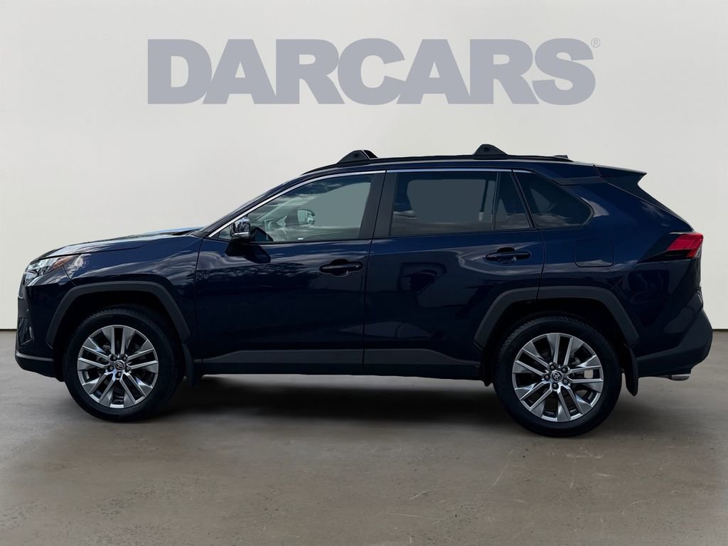 Used 2023 Toyota RAV4 XLE Premium AWD/4WD image 4