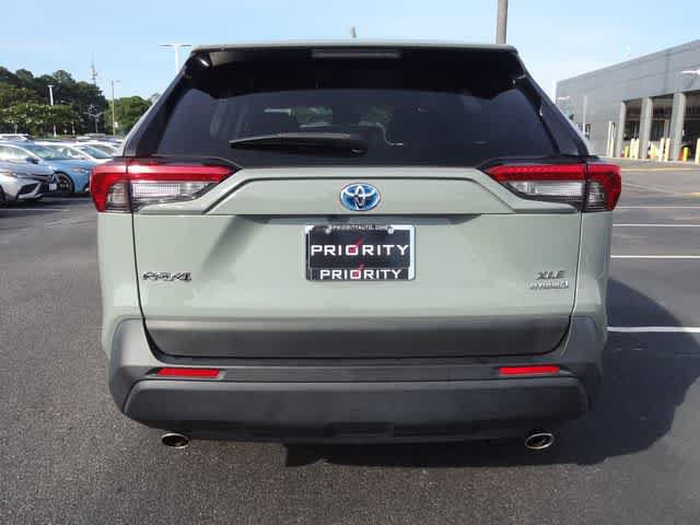 Used 2022 Toyota RAV4 XLE w/ Convenience Package AWD/4WD image 5