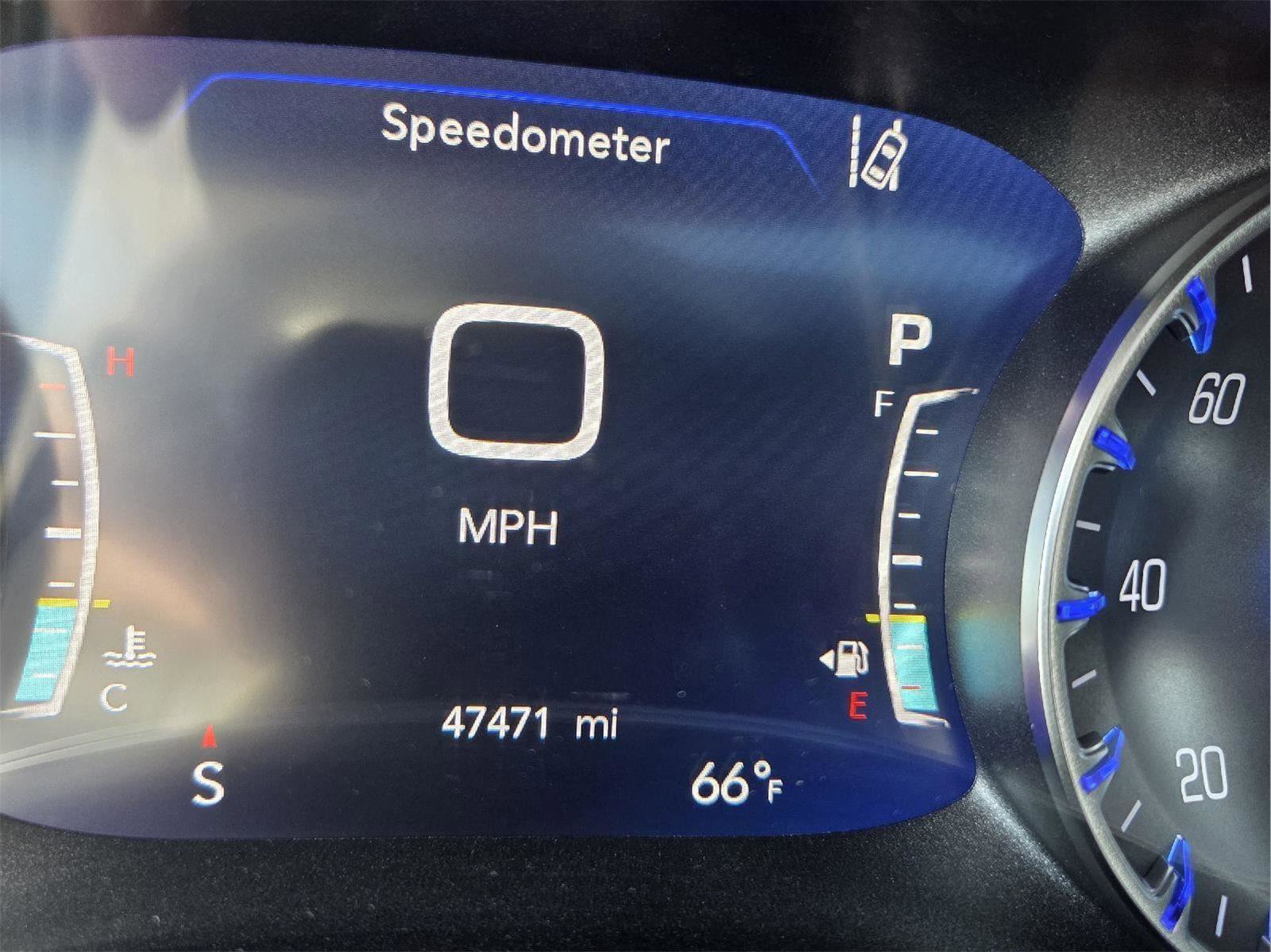 Used 2022 Chrysler Pacifica Limited image 18