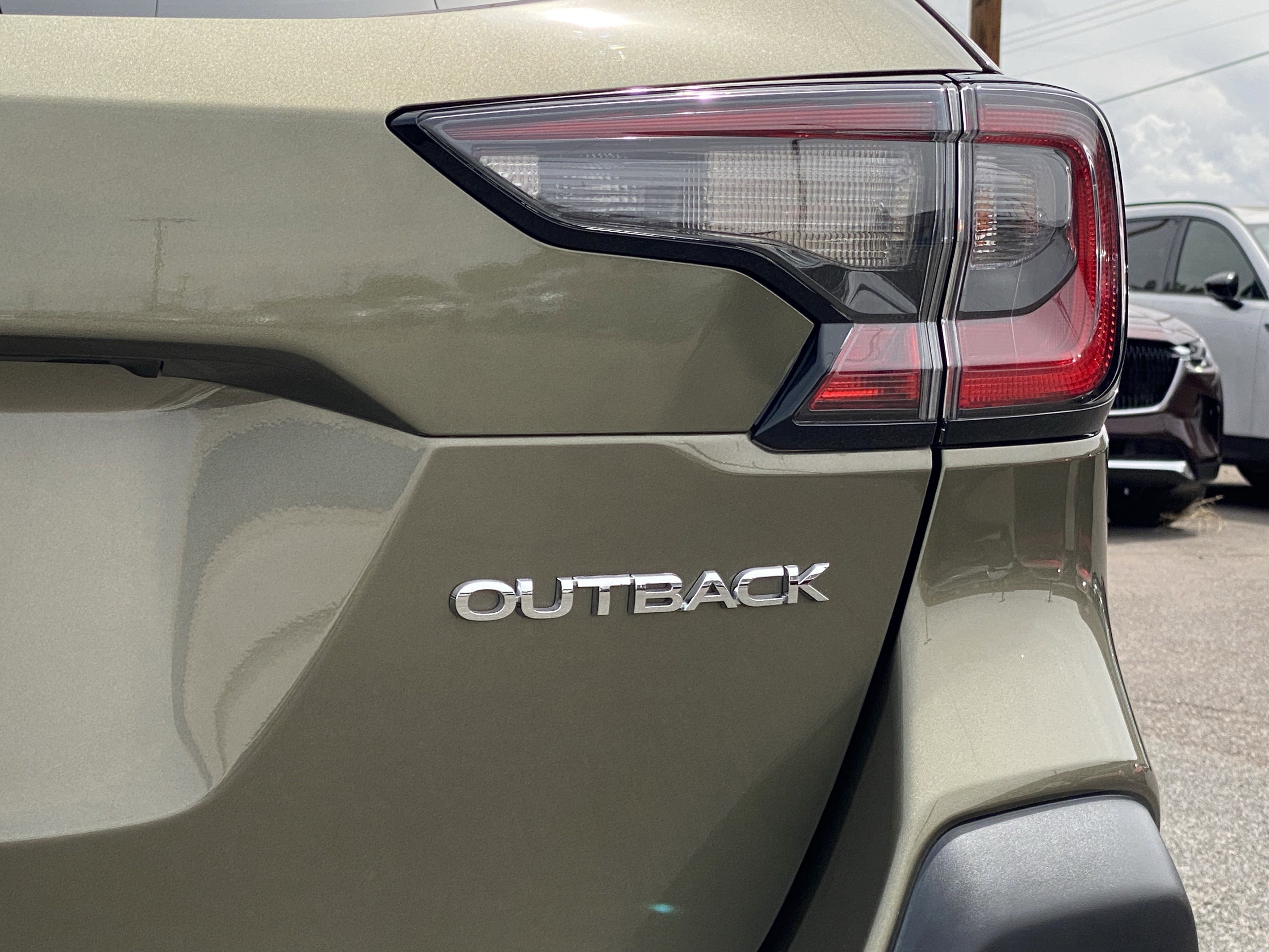 Used 2024 Subaru Outback Premium AWD/4WD image 28