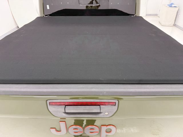 Used 2021 Jeep Gladiator Mojave AWD/4WD image 37