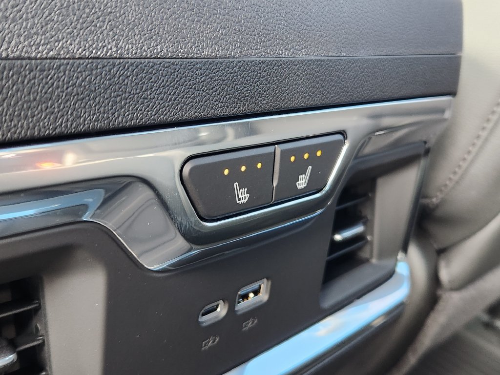 New 2026 Chevrolet Silverado 1500 LTZ w/ LTZ Premium Package AWD/4WD image 13