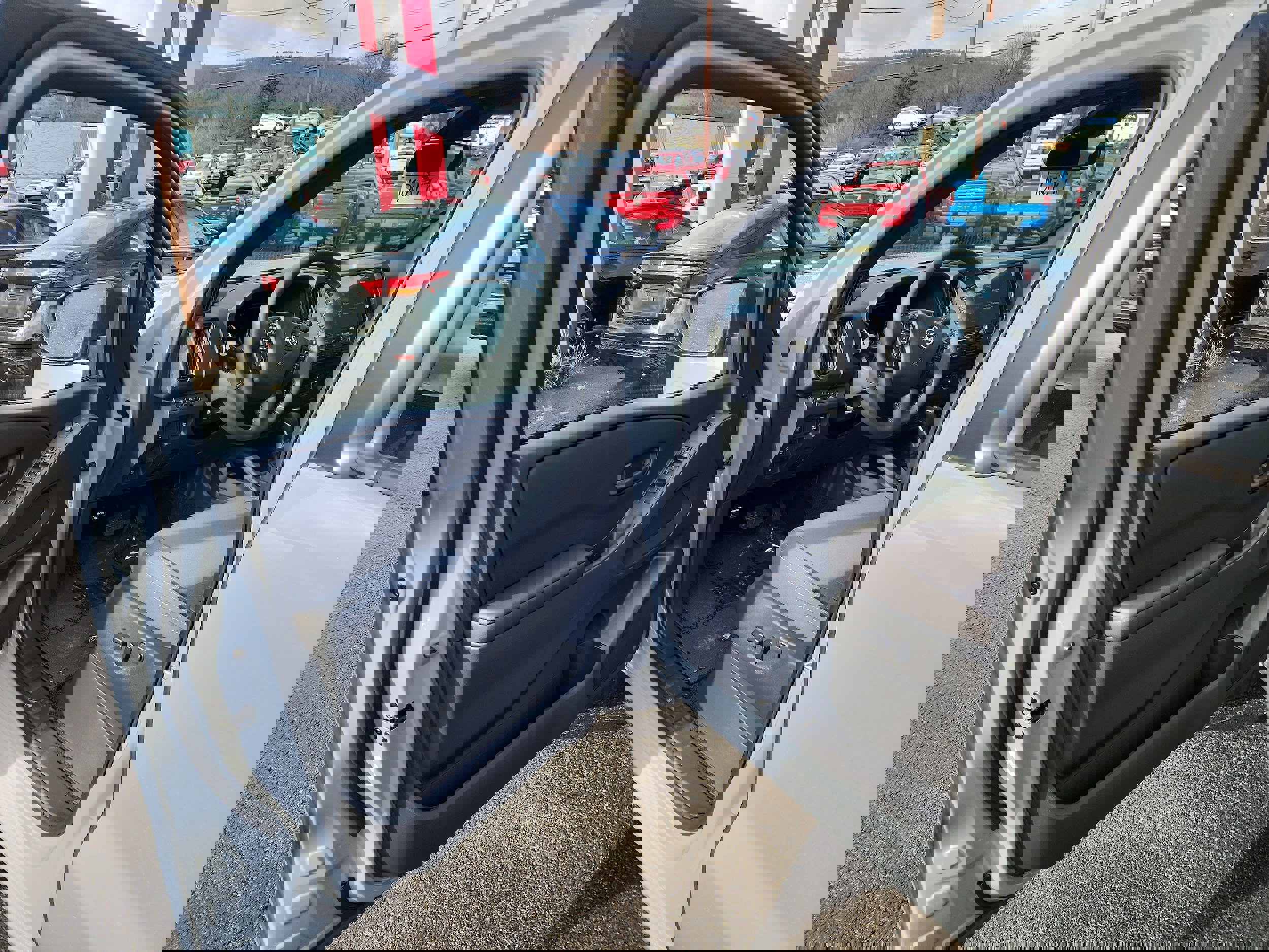 New 2026 Nissan Frontier SV image 10