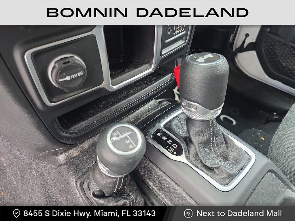 Used 2024 Jeep Wrangler Sport image 15