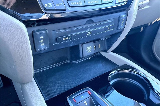 Used 2017 Honda Pilot Touring image 23