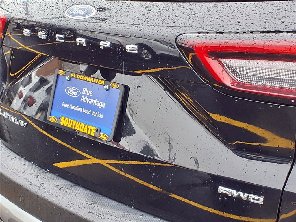 Used 2023 Ford Escape Platinum image 28