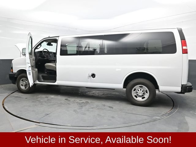Used 2024 Chevrolet Express 3500 LS RWD image 43